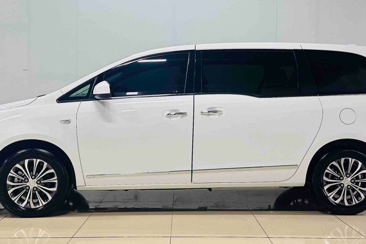 Used Buick GL8 2020 Land Business Class 652T Luxury Model
