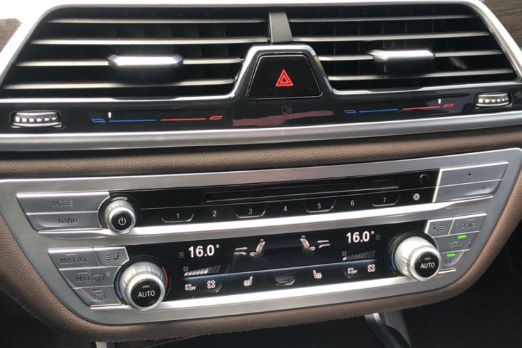 Used BMW 7 Series 2017 730Li Leading Model
