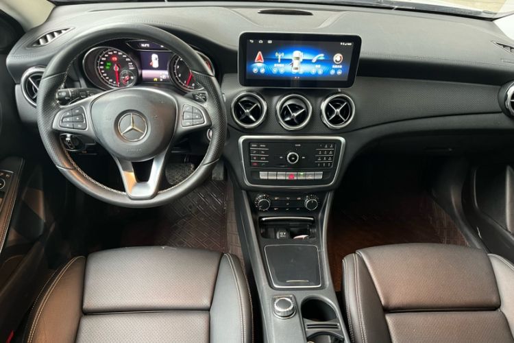 Used Mercedes-Benz GLA 2018 GLA 200 Fashion Model
