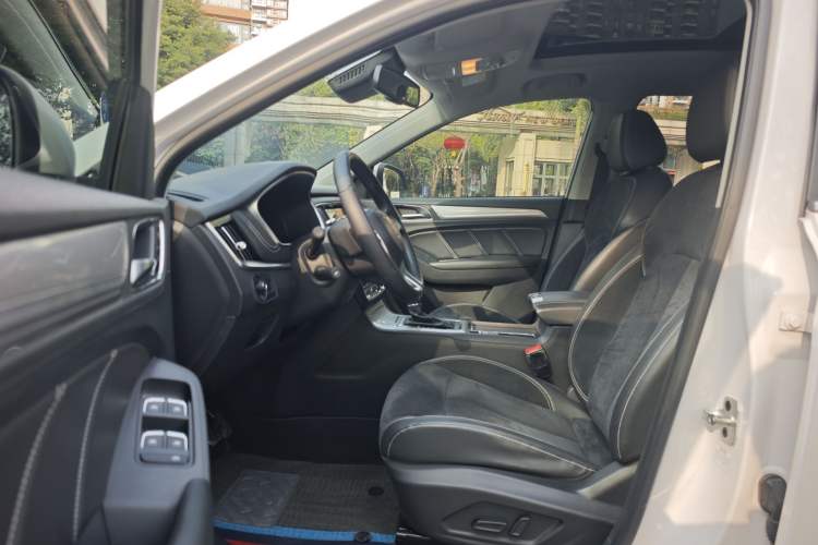 Used Roewe RX5 New Energy 2017 eRX5 50T Hybrid Connected Prestige Flagship Edition
