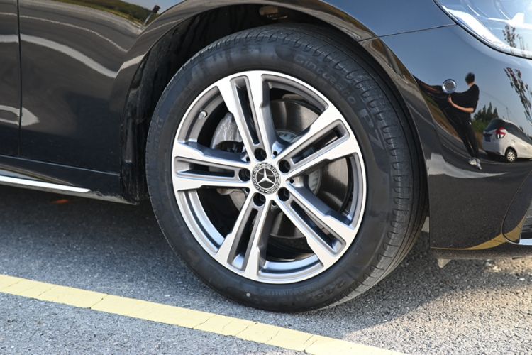 Used Mercedes-Benz E-Class 2023 E 260 L Sport Edition
