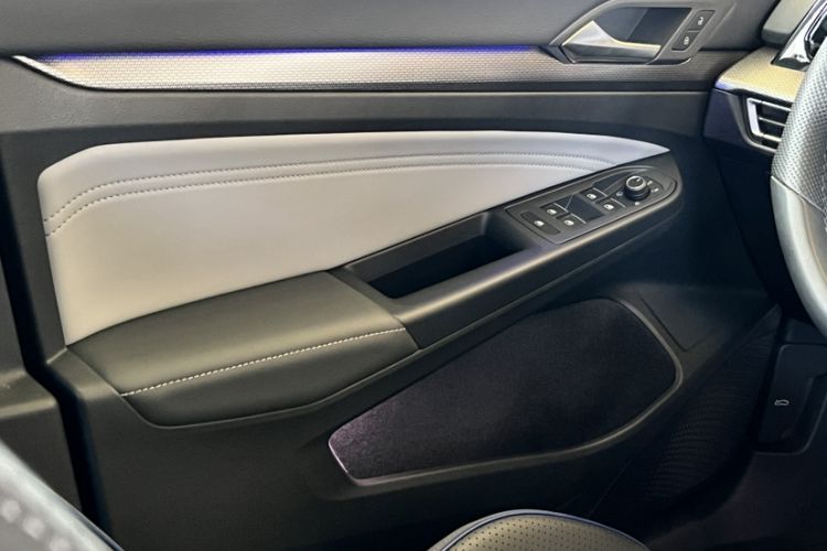 Used Volkswagen Golf 2025 300TSI R-Line