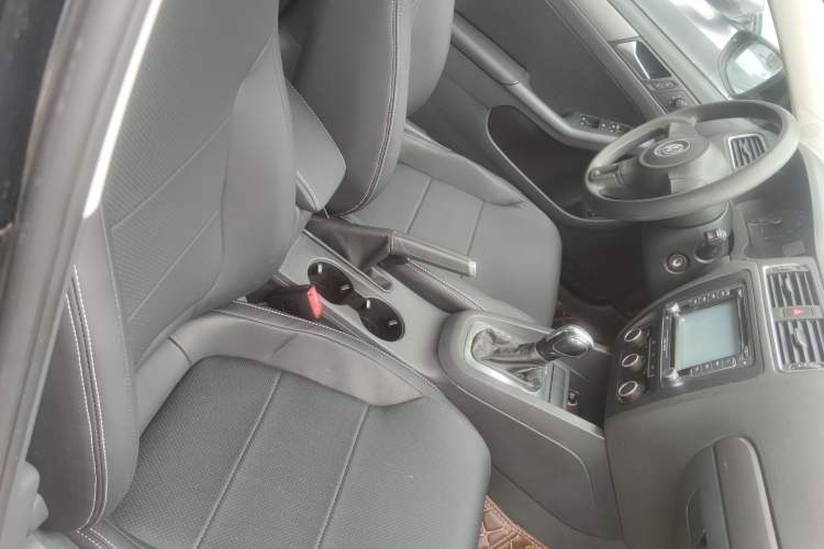 Used Volkswagen Sagitar 2012 1.6L Automatic Fashion Edition
