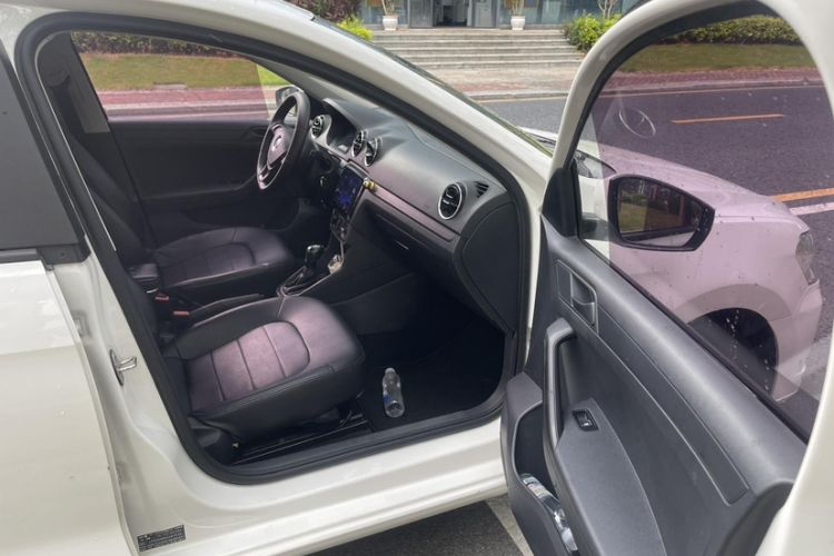 Used Volkswagen Jetta 2017 1.5L Automatic Fashion Model
