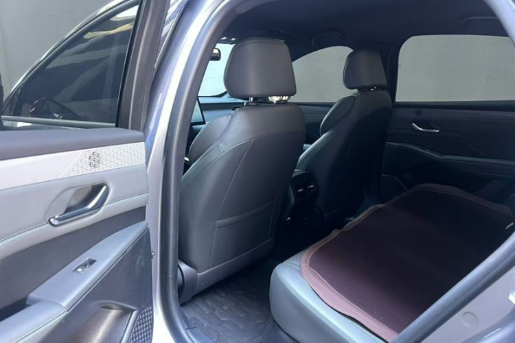 Used BYD Qin PLUS 2025 DM-i Smart Drive 55KM Leading Model
