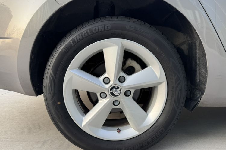 Used Skoda Octavia 2015 1.6L Automatic Yijie Edition
