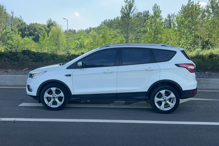 Used Ford Kuga 2017 EcoBoost 180 Two-Wheel-Drive Elite Trim
