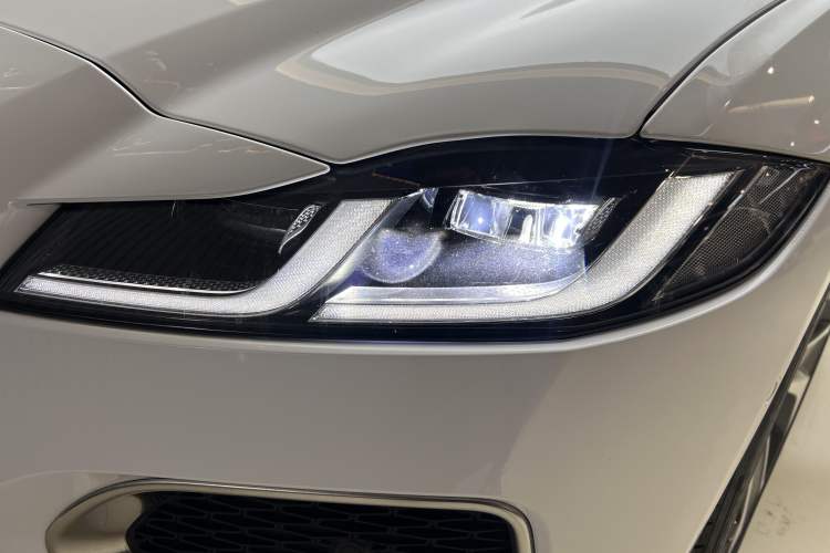 Used Jaguar XFL 2021 XFL 2.0T P200 Two-Wheel-Drive Elite Luxury Edition
