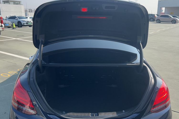 Used Mercedes-Benz C-Class 2019 C 260 L 4MATIC Sport Edition
