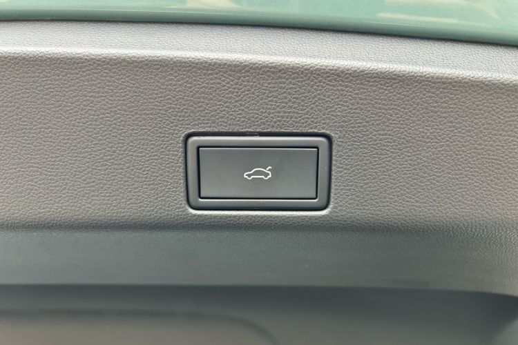 Used Volkswagen Passat 2025 Pro 380TSI Starry Dragon Luxury Edition
