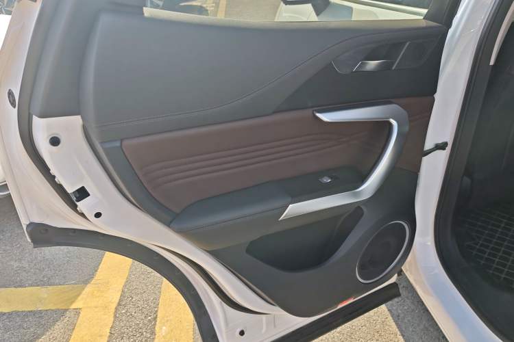 Used Wey VV5 2021 1.5T Two-Wheel Drive Smart Pioneer