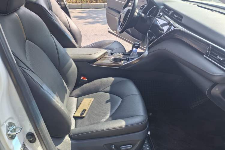 Used Toyota Camry 2019 Revised Version 2.5G Luxury Edition
