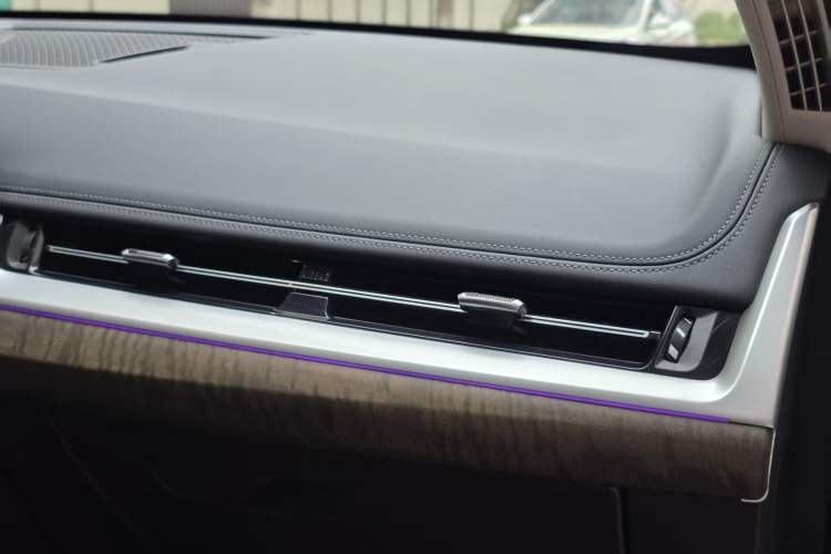 Used BMW iX1 2023 xDrive30L X Design Package
