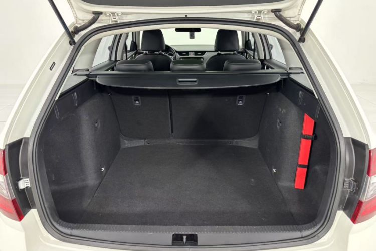 Used Skoda Octavia 2018 Station Wagon TSI230 DSG Luxury Edition
