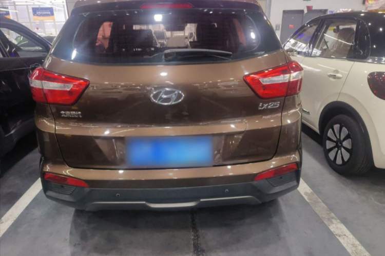 Used Hyundai ix25 2015 1.6L Automatic Two-Wheel Drive Smart GLS Trim
