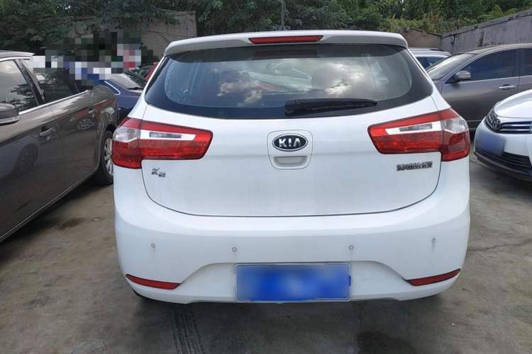 Used Kia K2 2012 Hatchback 1.4L MT GLS
