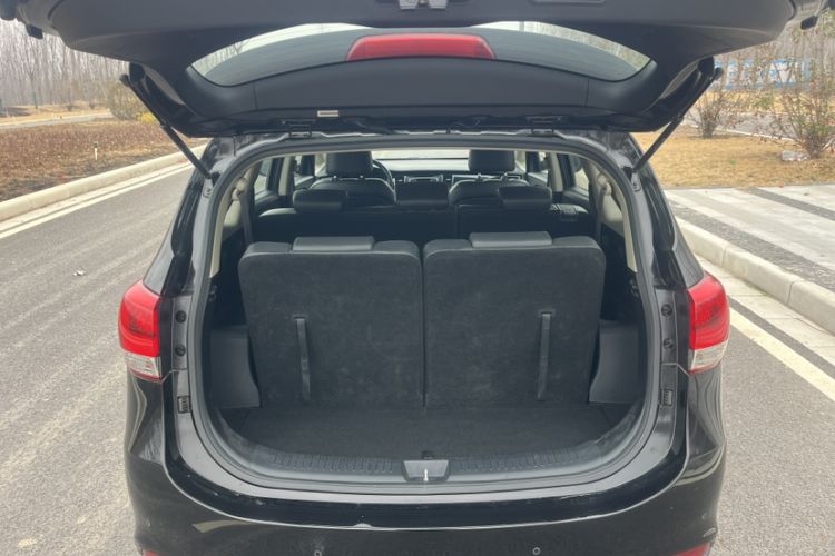 Used Kia Carens 2013 2.0L 7-Seater Automatic Comfort Edition China IV Standard