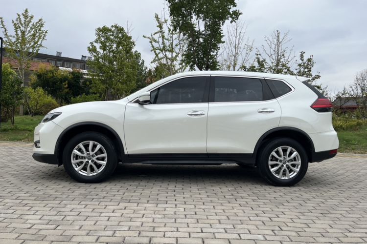 Used Nissan X-Trail 2019 2.0L CVT Smart Connect Comfort Edition 2WD
