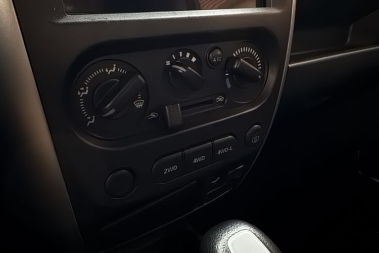 Used Suzuki Jimny 2012 1.3 AT JLX
