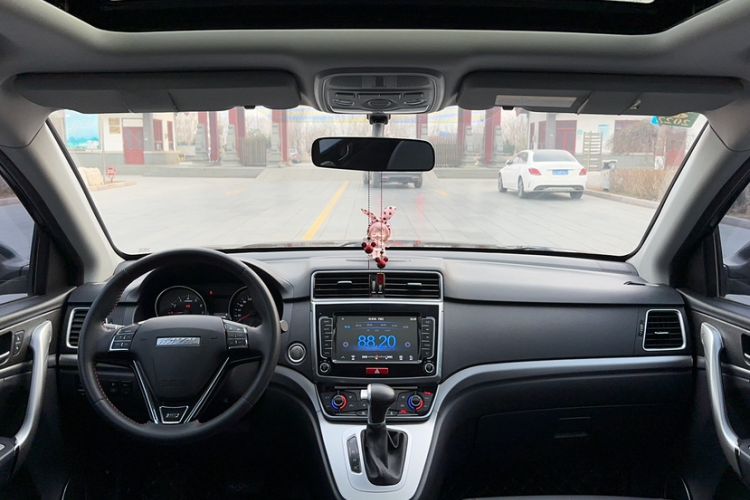 Used Haval M6 2019 1.5T DCT Two-Wheel Drive Elite Version China VI Standard
