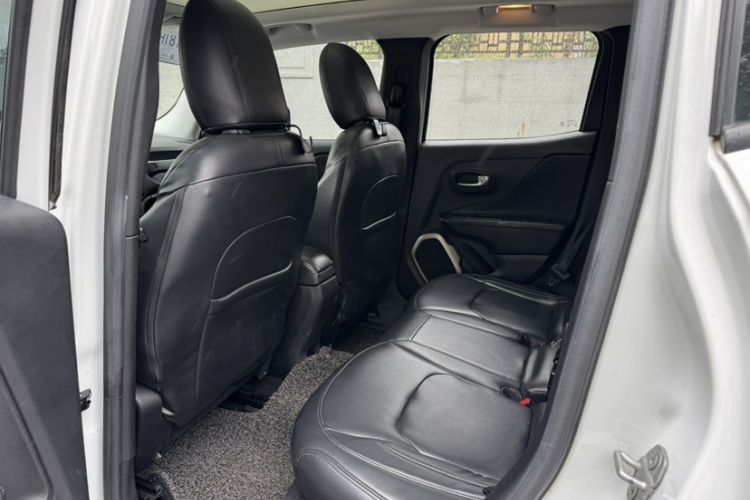 Used  Renegade 2017 180T Automatic High-Energy Version