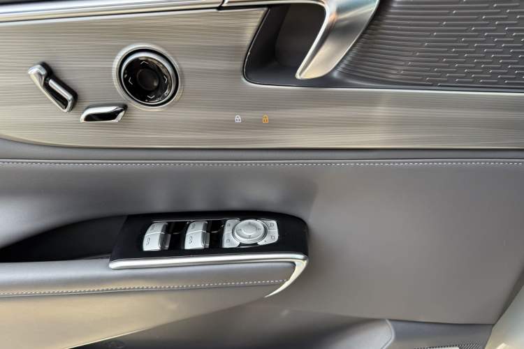 Used Buick GL8 2025 Lu Zun Deluxe Edition
