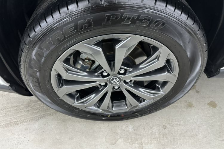 Used Toyota RAV4 2023 2.0L CVT Two-Wheel Drive Fashion Edition
