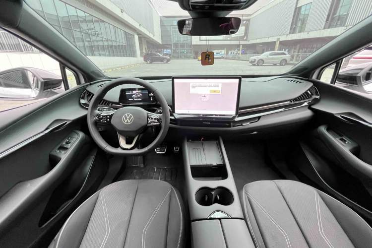 Used Volkswagen ID.UNYX 2024 Pro Long-Range Version
