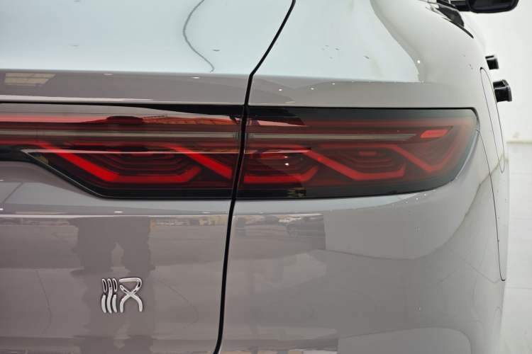 Used BYD Han 2025 DM-i 125KM LiDAR-Powered Intelligent Driving Model
