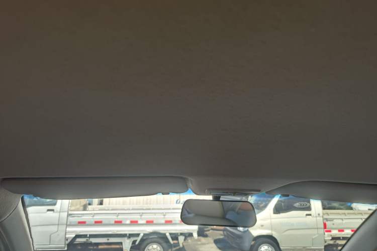 Used Baojun 730 2016 Revised 1.5L Manual Standard Version 7 Seats China V Emission Standard
