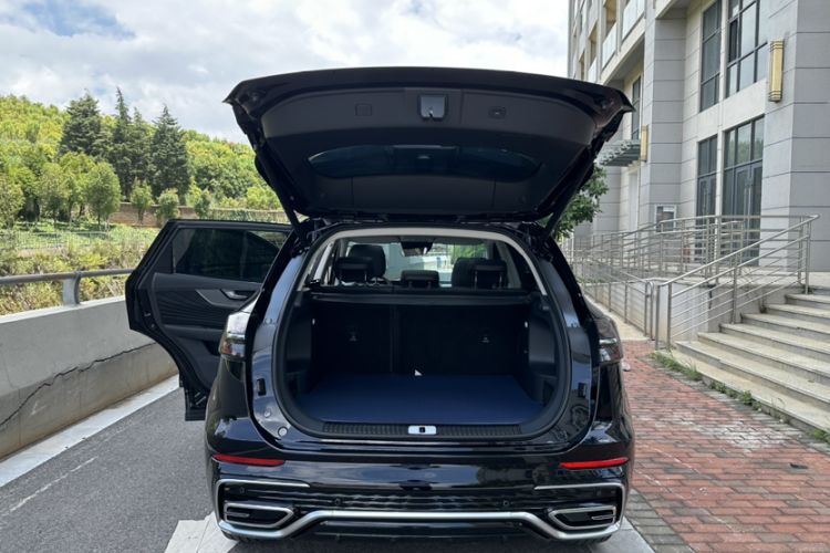 Used Hongqi HS5 2023 2.0T Qixiang Pro Edition
