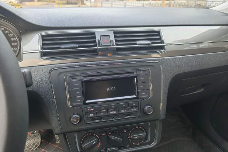 Used Volkswagen Santana 2019 1.5L Automatic Comfort Edition China VI Standard
