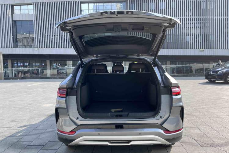 Used BYD Song PLUS New Energy 2025 EV with 605 km Range – Flagship Version
