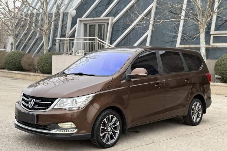 Used Baojun 730 2016 Revised 1.5L Manual Standard Version 7 Seats China V Emission Standard