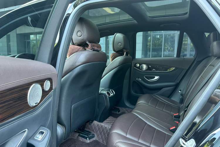 Used Mercedes-Benz GLC 2017 GLC 260 4MATIC Dynamic Edition
