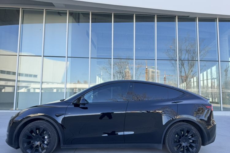 Used Tesla Model Y 2021 Standard Range Rear-Wheel Drive Version
