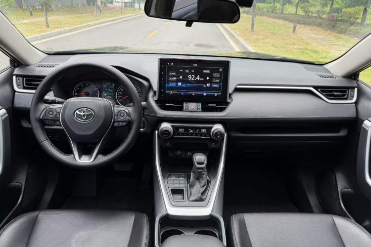 Used Toyota Wildlander 2020 2.0L CVT 4x4 Luxury Edition
