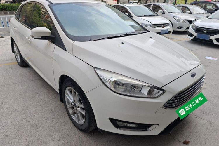 Used Ford Focus 2017 Sedan EcoBoost 125 Automatic Supreme Style SmartDrive Edition
