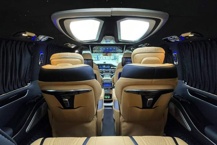 Used Mercedes-Benz Vito 2023 2.0T Elite Version 7 Seats