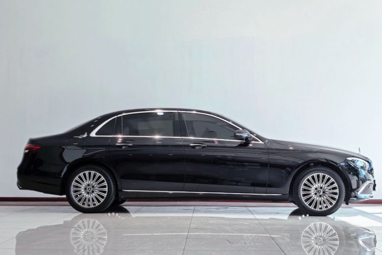 Used Mercedes-Benz E-Class 2023 Updated E 300 L Fashion Edition
