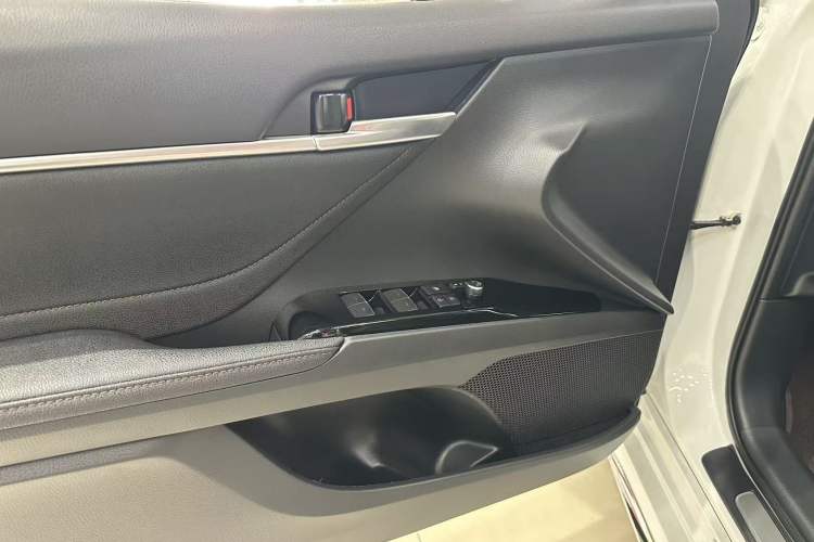 Used Toyota Camry 2023 2.5G Luxury Edition
