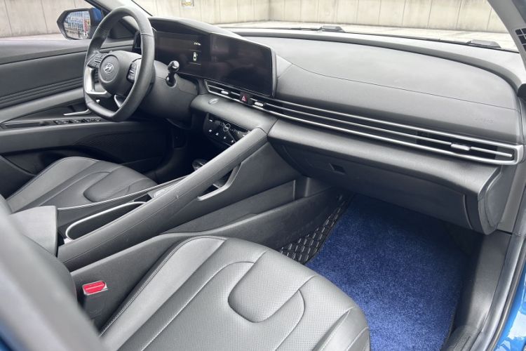 Used Hyundai Elantra 2021 1.5L CVT LUX Prestige Edition