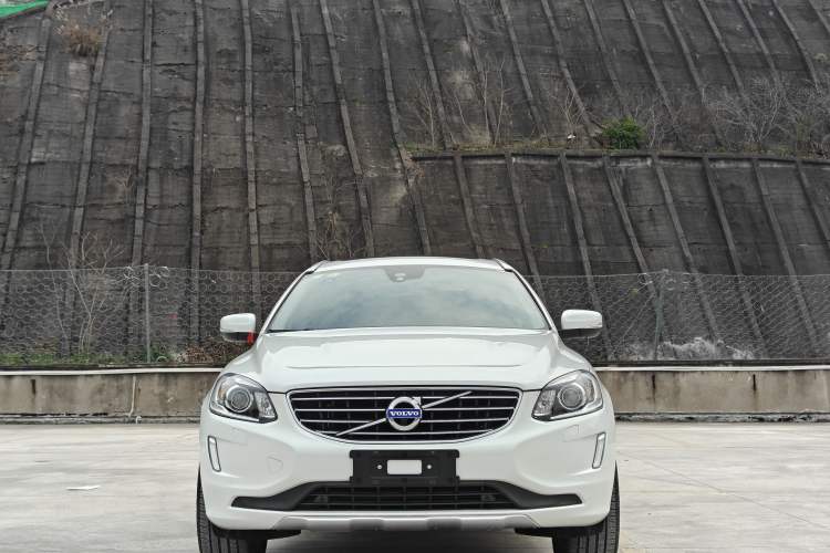 Used Volvo XC60 2017 T5 Smart Upgrade Edition
