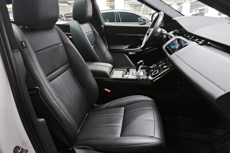 Used Land Rover Range Rover Evoque 2020 249 PS R-DYNAMIC SE Sport Technology Edition
