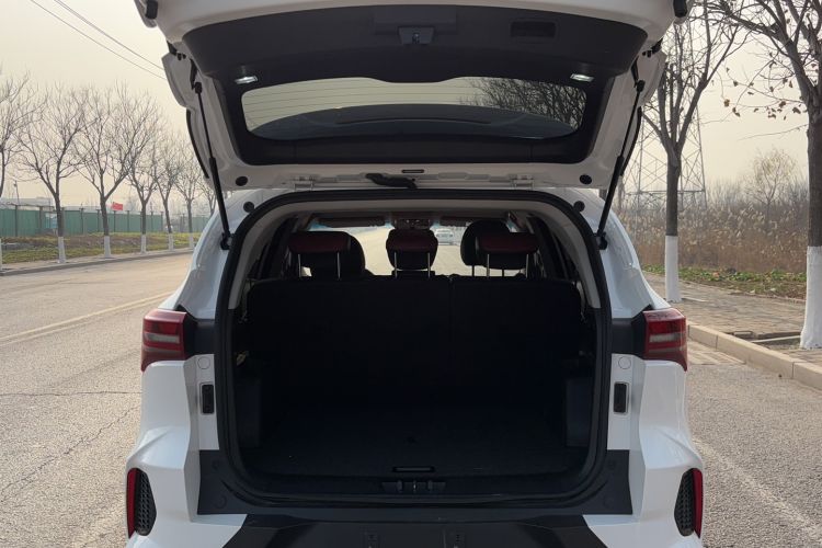 Used JETOUR X70 2023 1.5T DCT Beyond PRO+ Edition 5-Seater
