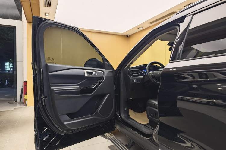 Used Ford Explorer 2020 EcoBoost 285 Four-Wheel Drive Trend Edition 6 Seats
