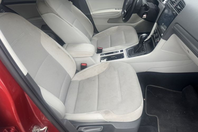 Used Volkswagen Golf 2018 230TSI Automatic Comfort Model
