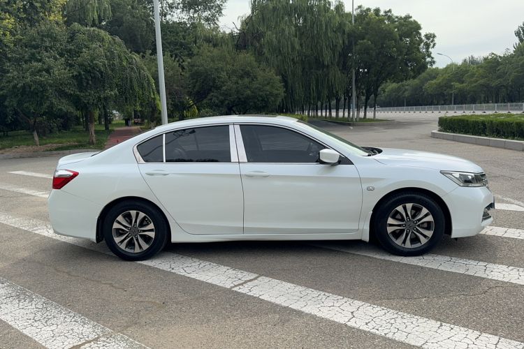 Used Honda Accord 2015 2.0L LX Comfort Edition
