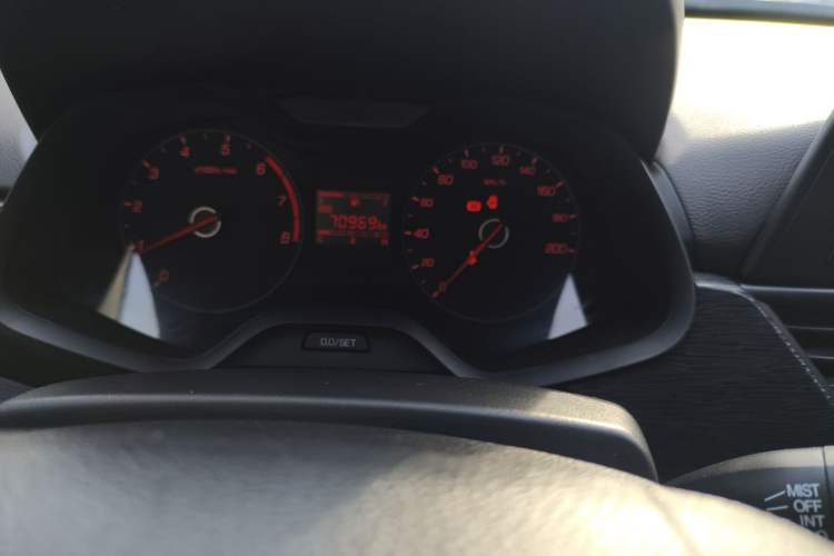 Used Baojun 310 2016 1.2L manual Comfort trim level