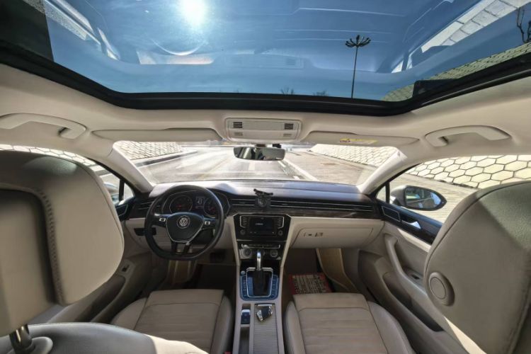 Used Volkswagen Magotan 2017 380TSI DSG Luxury Model
